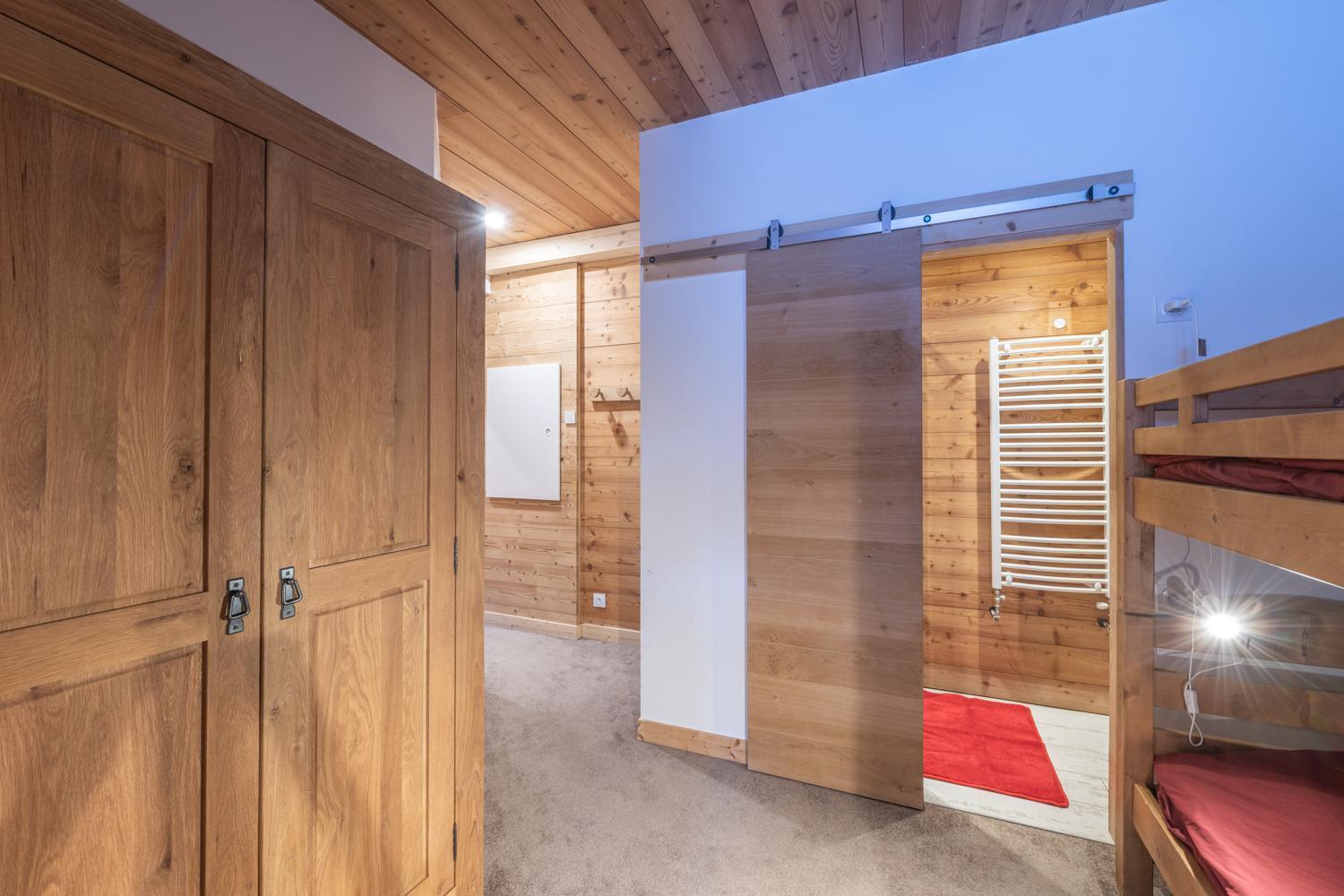Chalet Alpe D'Huez 1850-Sea And Mountain Pleasure Avec 2 Appartements- 1 Appartement 3 Chambres 8 Couchages - 3 Salles D'Eau Et 1 Appartement 5 Chambres 12 Couchages 5 Salles D'Eau - Jacuzzi Et Sauna -Pieds Des Pistes Et Centre エクステリア 写真